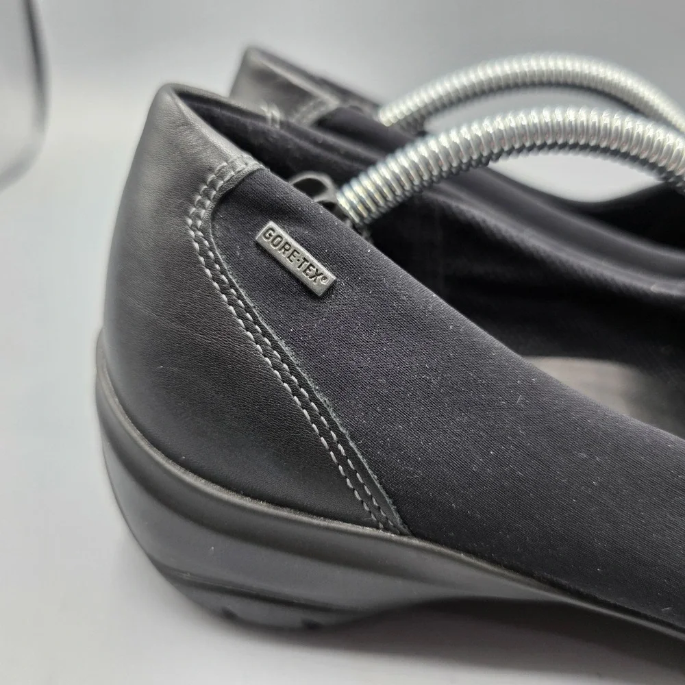 ECCO Rise Shoes Womens 40 Black Gore-Tex Waterproof Slip‎ On Wedge Comfort